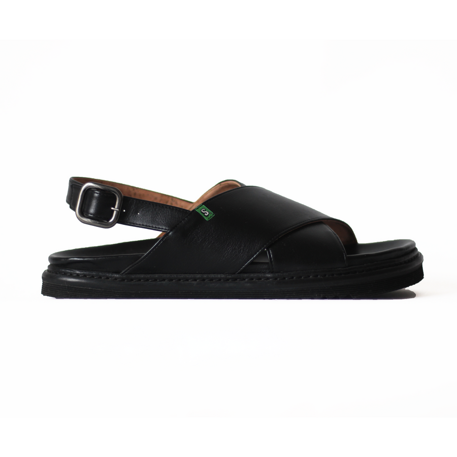 wdf - Supergreen black vegan sandal made of recycled and vegetable corn leather, eco-responsible, accessible and stylish vegan shoes. Ethical, ecological and responsible fashion, eco-design.